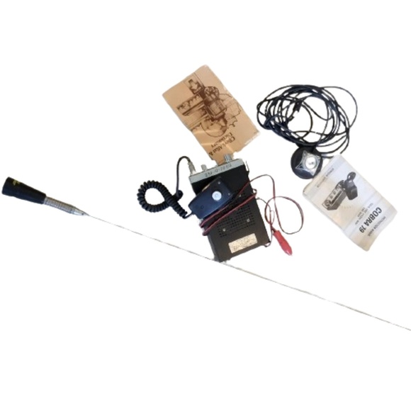 VTG~Cobra 19-23 Channel CB Radio W Manual Mount Microphone & Antenna- Not Tested - Picture 5 of 8